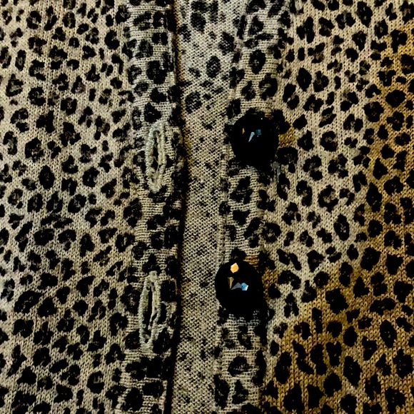 Gray leopard cardigan with gorgeous beading accent - Picture 2 of 3